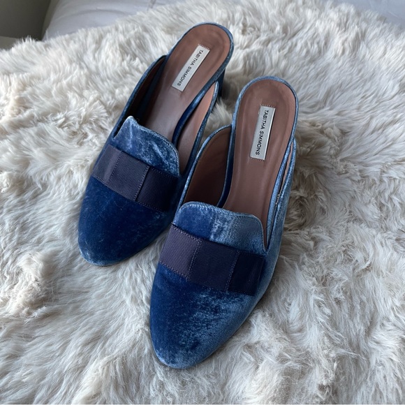 Tabitha Simmons Blue Velvet Mules Heels - Picture 6 of 6